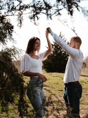 Abercrombie & Fitch Puff Sleeve Crop Top
